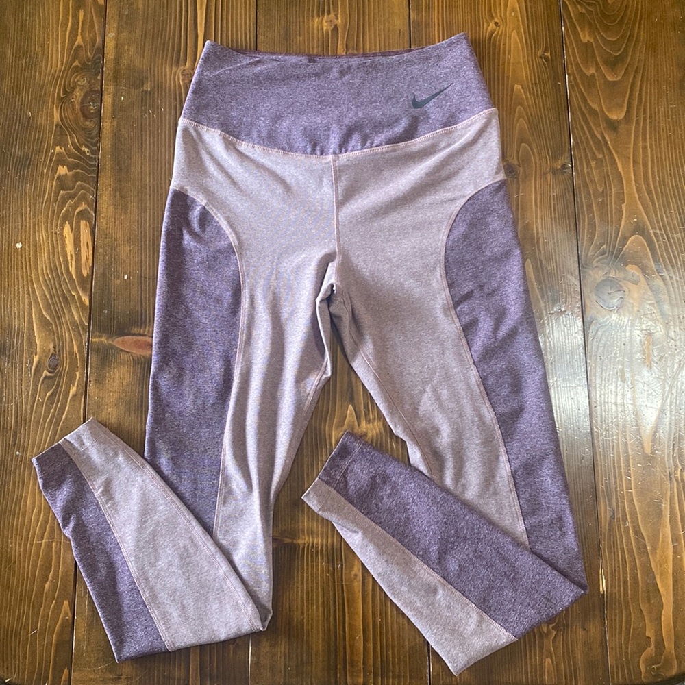 NIKE | DriFit High Waisted leggings